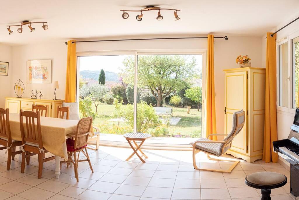 Villa Calme Avec Piscine A Greoux Exterior foto